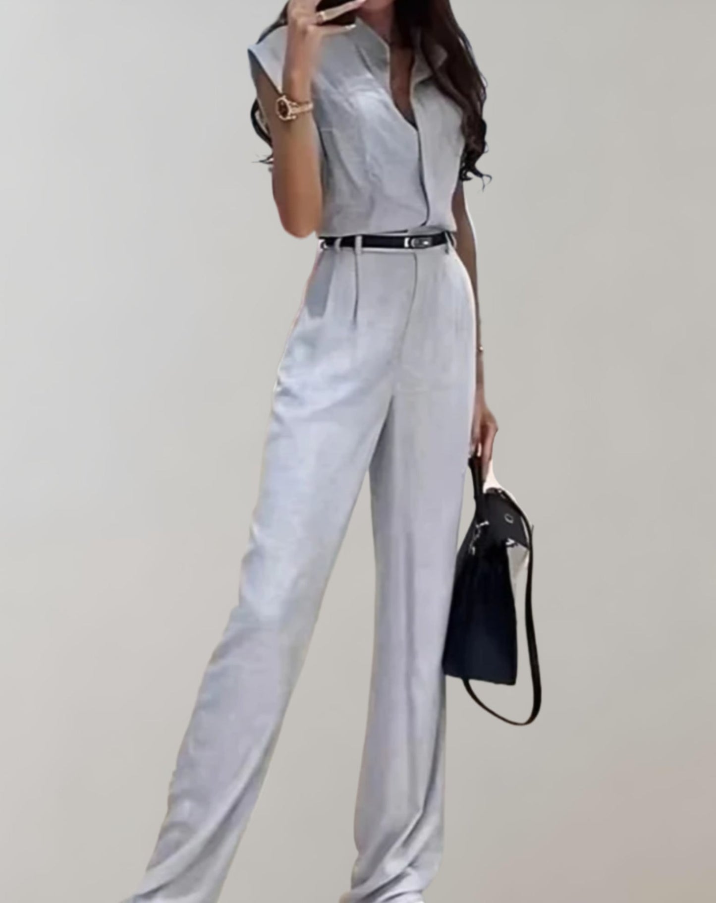 Maribella - Stijlvolle jumpsuit met knoopsluiting en wijde pijpen